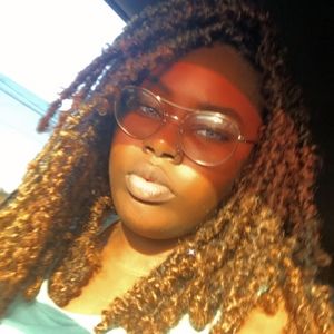 Meet your Posher, Akasha